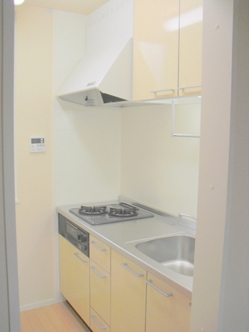 キッチン　料理の幅が広がるグリル付ガス2口システムキッチン