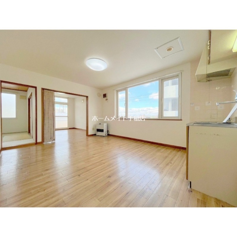 居室・リビング　明るいリビング♪