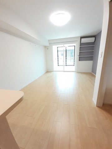 居室・リビング　明るい室内です