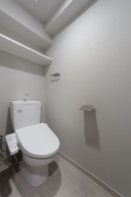 トイレ　※写真は同タイプ住戸です。