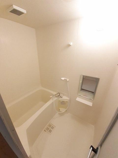 バス・シャワールーム　バスルーム