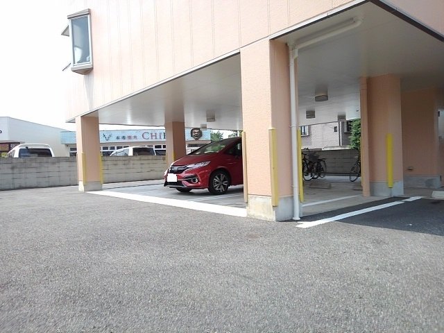 駐車場　カースペースがあります