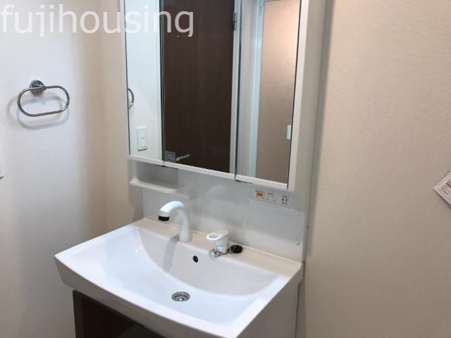 洗面設備　洗髪洗面化粧台