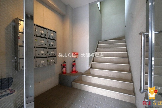 エントランス　共用部の印象も大切に