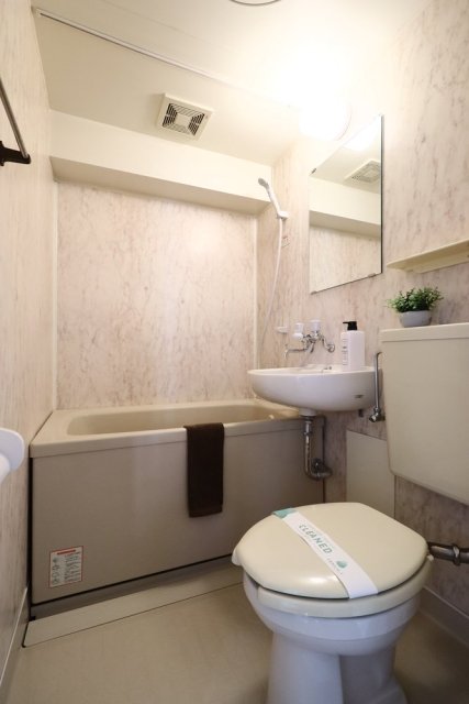 バス・シャワールーム　家具・小物はイメージです