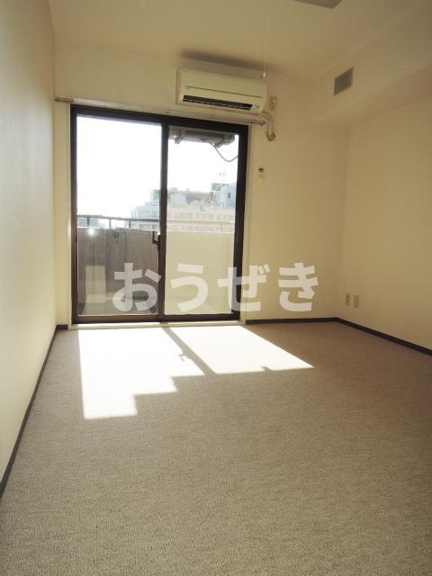 居室・リビング　?