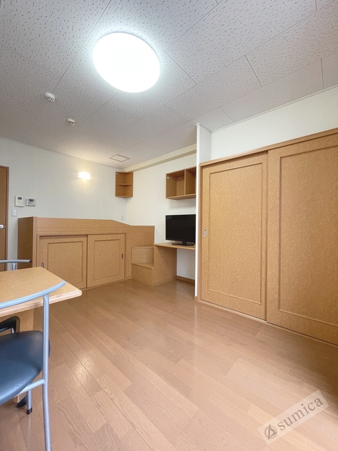 居室・リビング　家具・家電つき、ラクラク引っ越しです♪♪