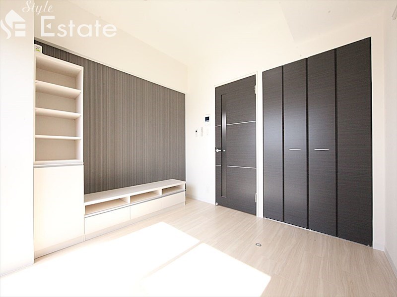 居室・リビング　内装