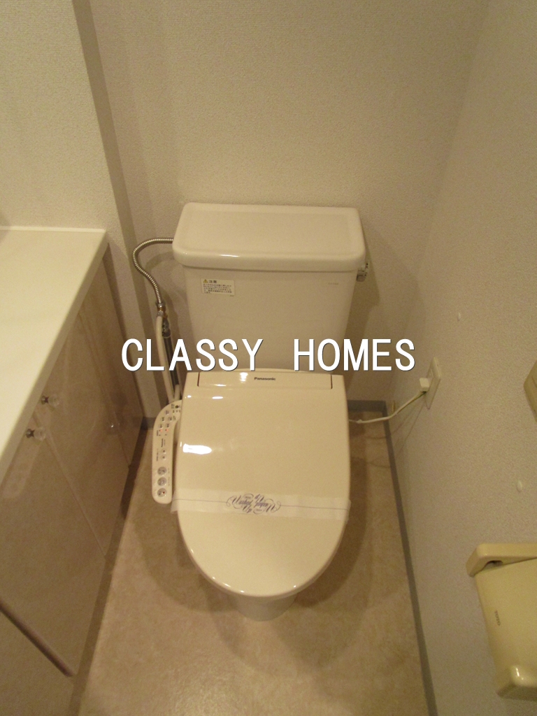 トイレ　2004年竣工アクティ汐留：トイレ