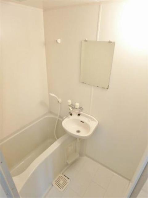 バス・シャワールーム　バスルーム