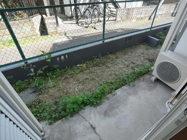 バルコニー　♪バルコニーは広いから洗濯物も干しやすそう♪