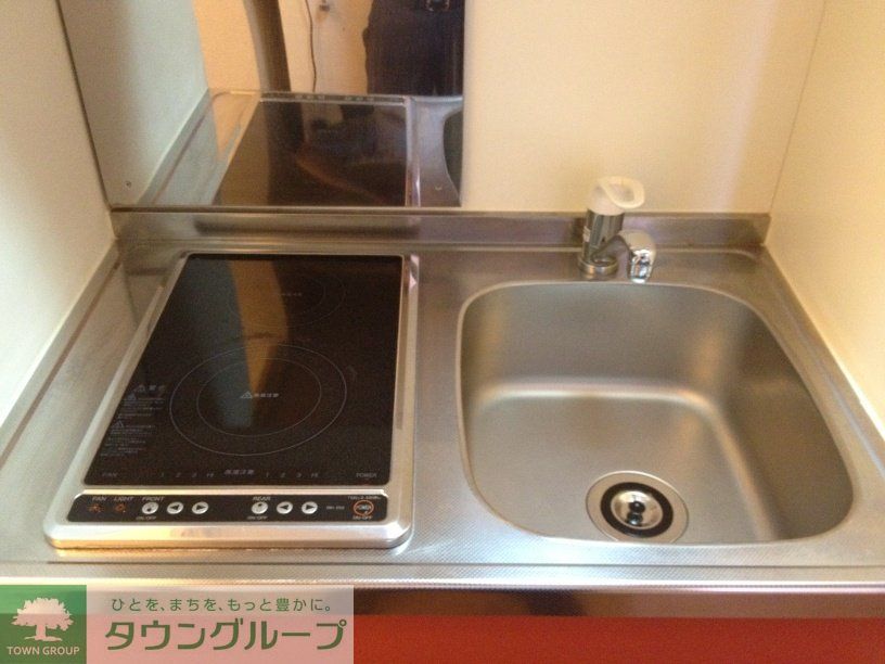 キッチン　電気コンロが2口あるタイプ