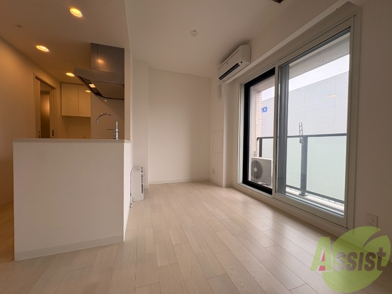 居室・リビング　広くてキレイなお部屋が広がっていて、充実した生活が送れそう。