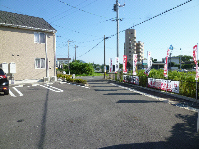 駐車場　駐車場