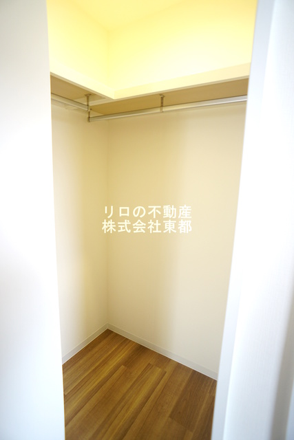 その他　奥行のある収納付です！増えがちな荷物をもスッキリ収納できます