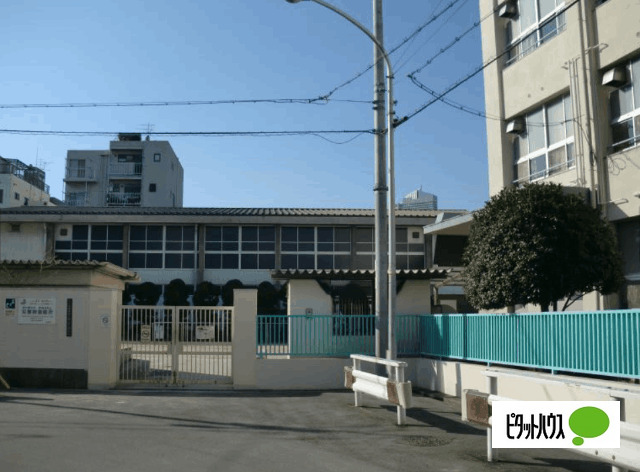 小学校　大阪市立九条北小学校（小学校）まで323m