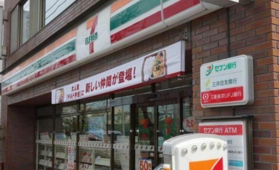 コンビニ　セブンイレブン江東西大島駅西店（コンビニ）まで216m