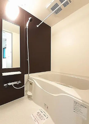 バス・シャワールーム　別部屋の画像を使用しております。