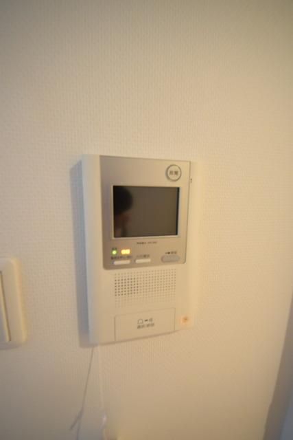 セキュリティ　モニター付きインターホン