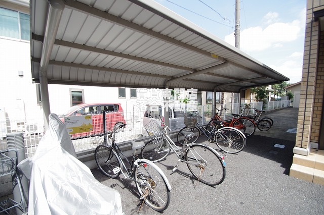 その他共有部分　敷地内駐輪場完備
