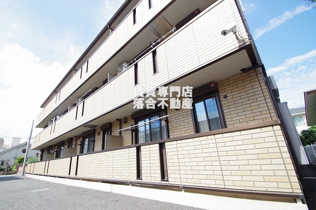 建物外観　おしゃれな建物