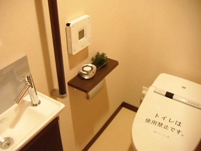 トイレ　参考写真