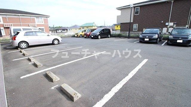 駐車場　駐車場に車を止められます