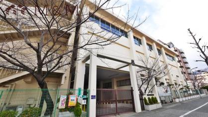 中学校　神戸市立御影中学校（中学校）まで709m