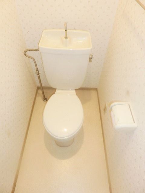 トイレ　清潔感のあるトイレです