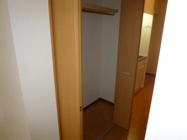 収納　床・壁色は修理により異なる場合有り。現況優先となります。