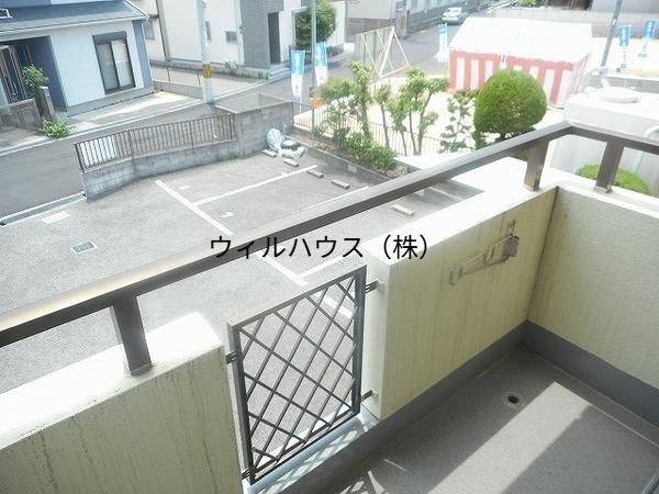 バルコニー　明るいベランダ！