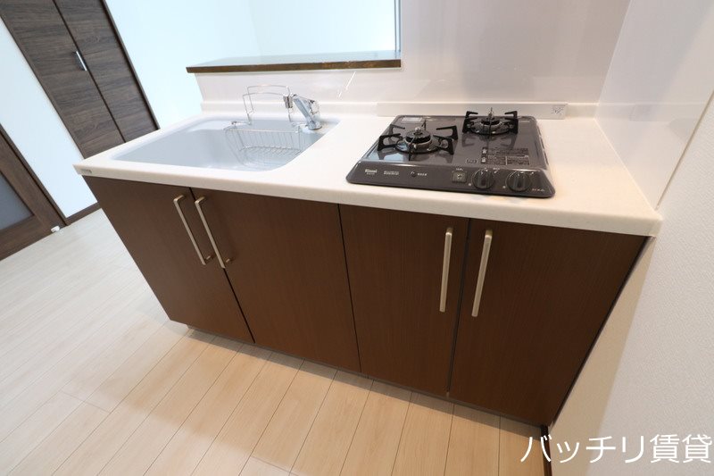 キッチン　同型タイプの為、現状を優先いたします。