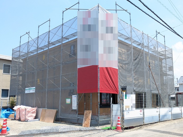 建物外観　建築中