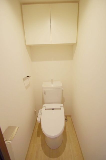 トイレ　※別部屋参考写真です