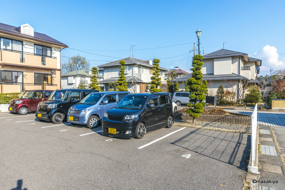 駐車場　駐車場