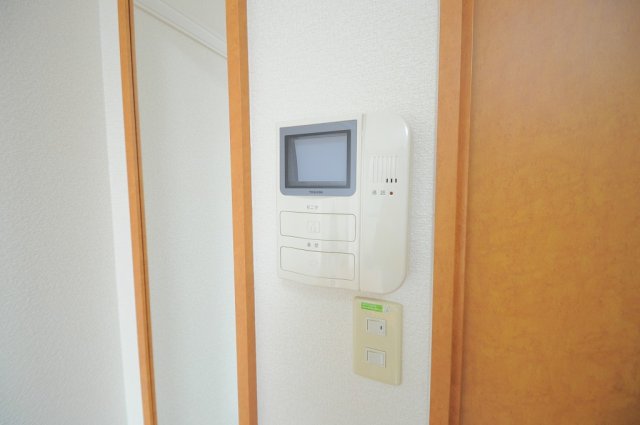 セキュリティ　実際のお部屋と異なる場合がございます。