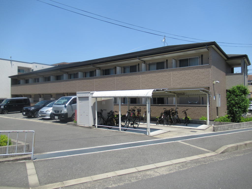 建物外観　■最寄り駅10分以内■保証人不要■南向き■