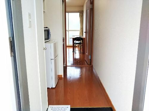 レオパレス千現の玄関写真