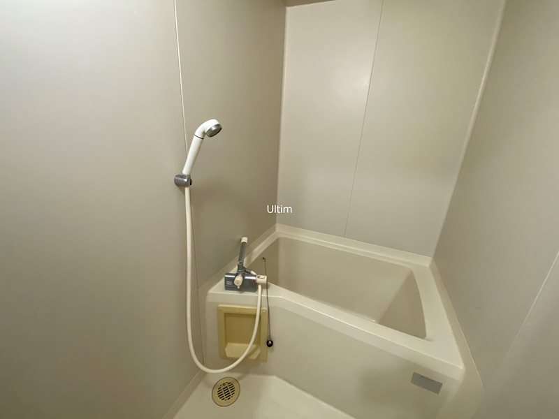 バス・シャワールーム　別部屋のお写真です。ご参考までに！