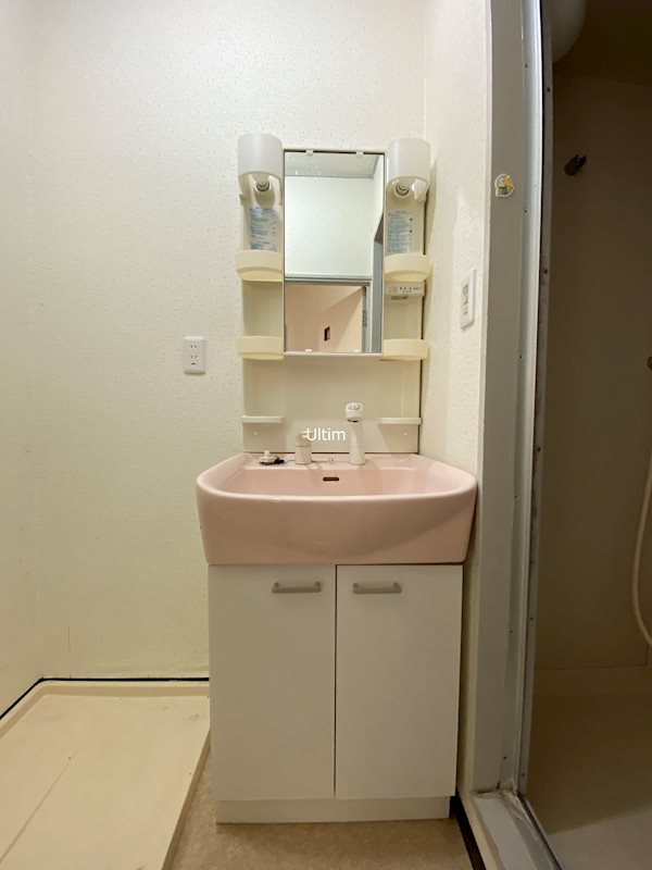 洗面設備　別部屋のお写真です。ご参考までに！