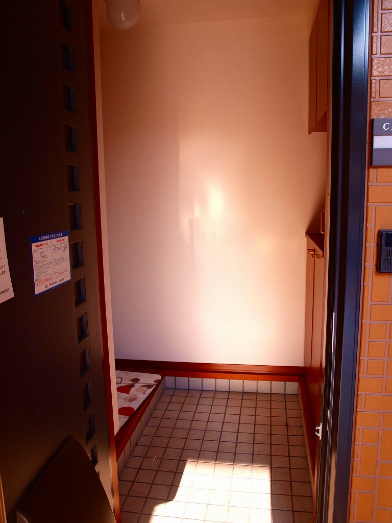玄関　・別号室参考写真