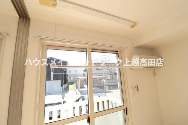 眺望　室内物干し（参考同型107号室室内写真）