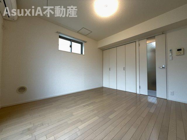 居室・リビング　別タイプのお部屋の写真です