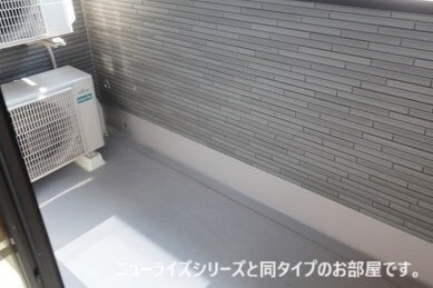 バルコニー　南面陽当たり良い