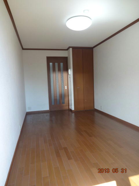 居室・リビング　広めのお部屋です。
