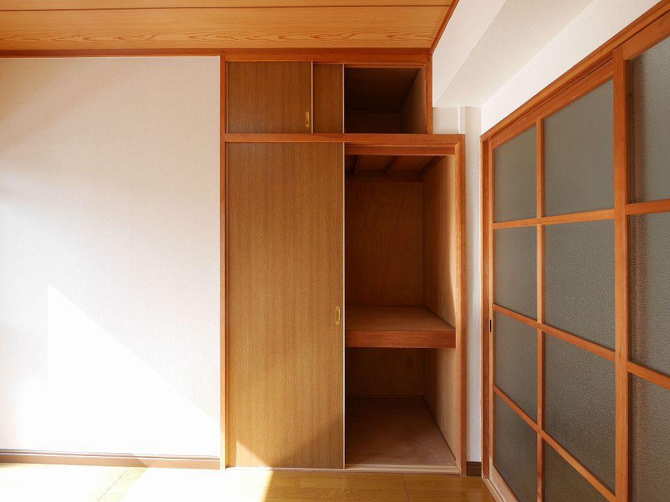 収納　布団も収納できるので片付けもラクラク