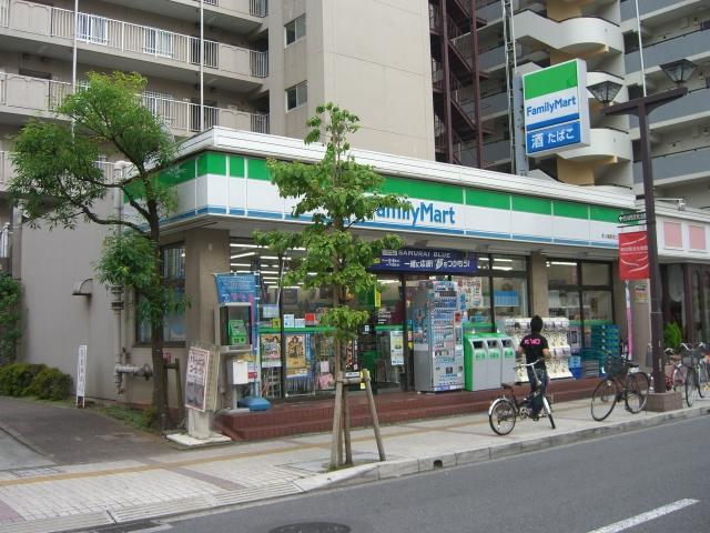 コンビニ　ファミリーマート 本八幡駅南口店（コンビニ）まで428m