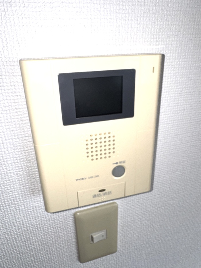 セキュリティ　TVモニター付インターホン