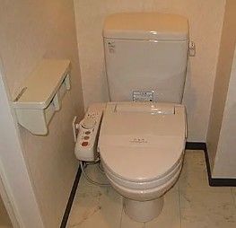 トイレ　別号室写真