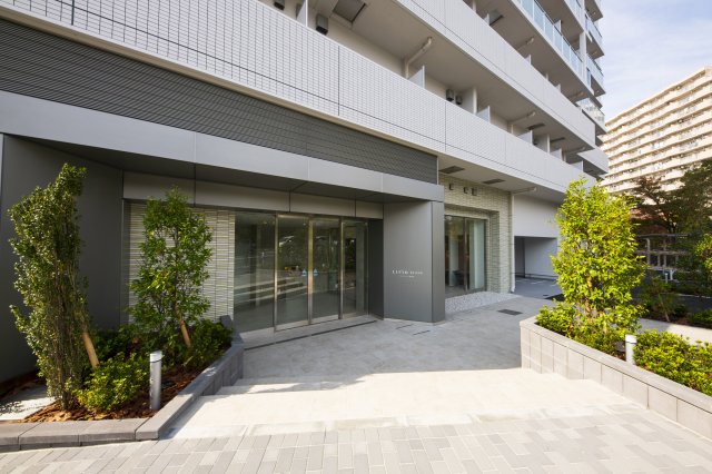 エントランス　建物の内部です